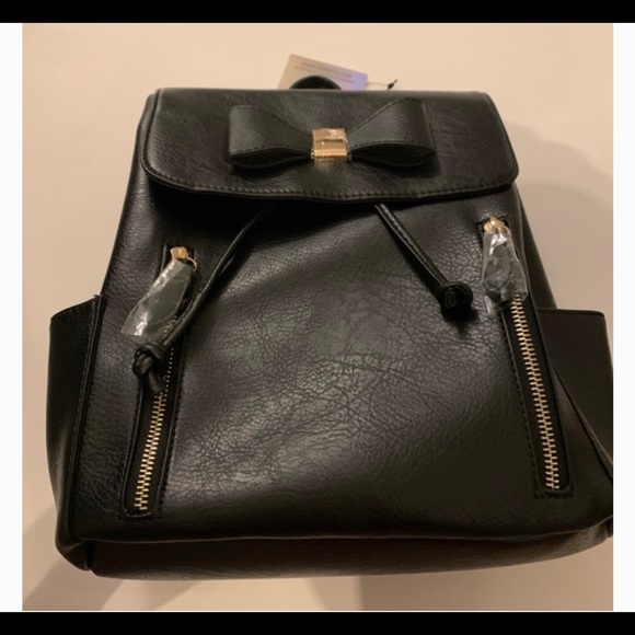 Women’s backpack
NWT
Under One Sky - Picture 1 of 4